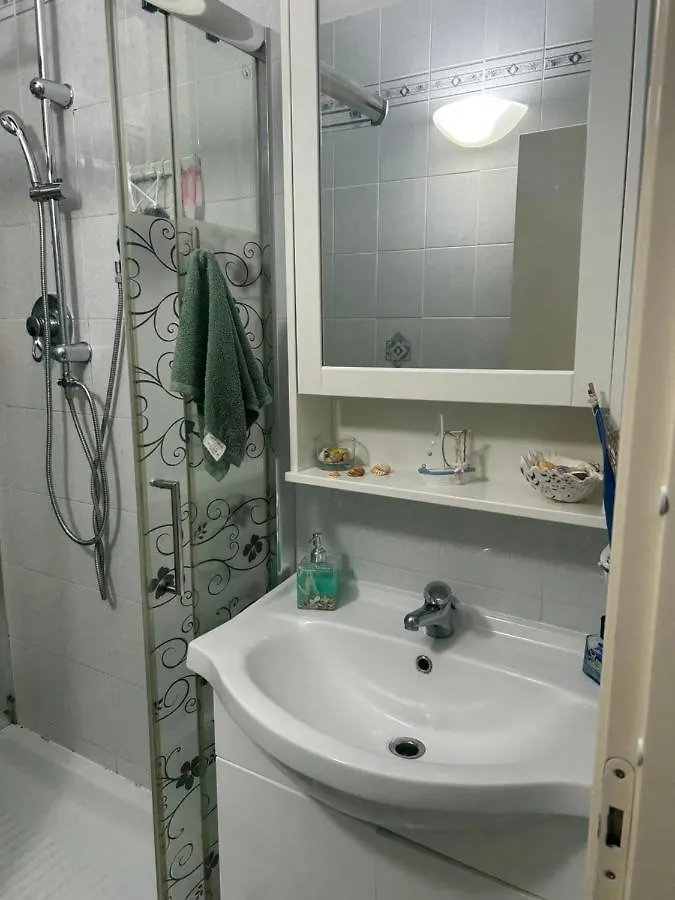 Homestay Durigon House Apartment Livorno